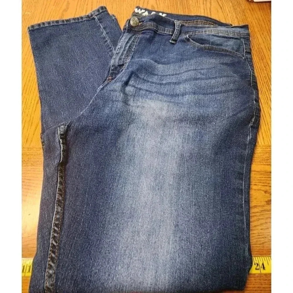 Men's AirWalk Blue Jeans Size 50/32 Slim Leg